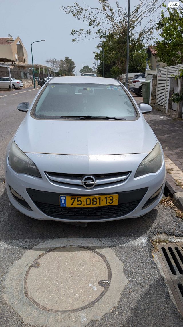 אופל אסטרה Enjoy אוט׳ בנזין האצ'בק 5 דל 1.4 (140 כ״ס)
