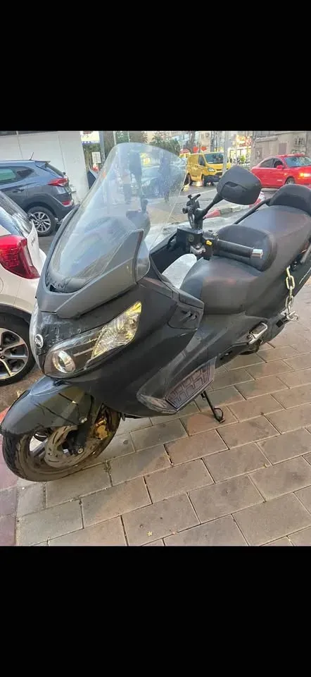 מקסים 400